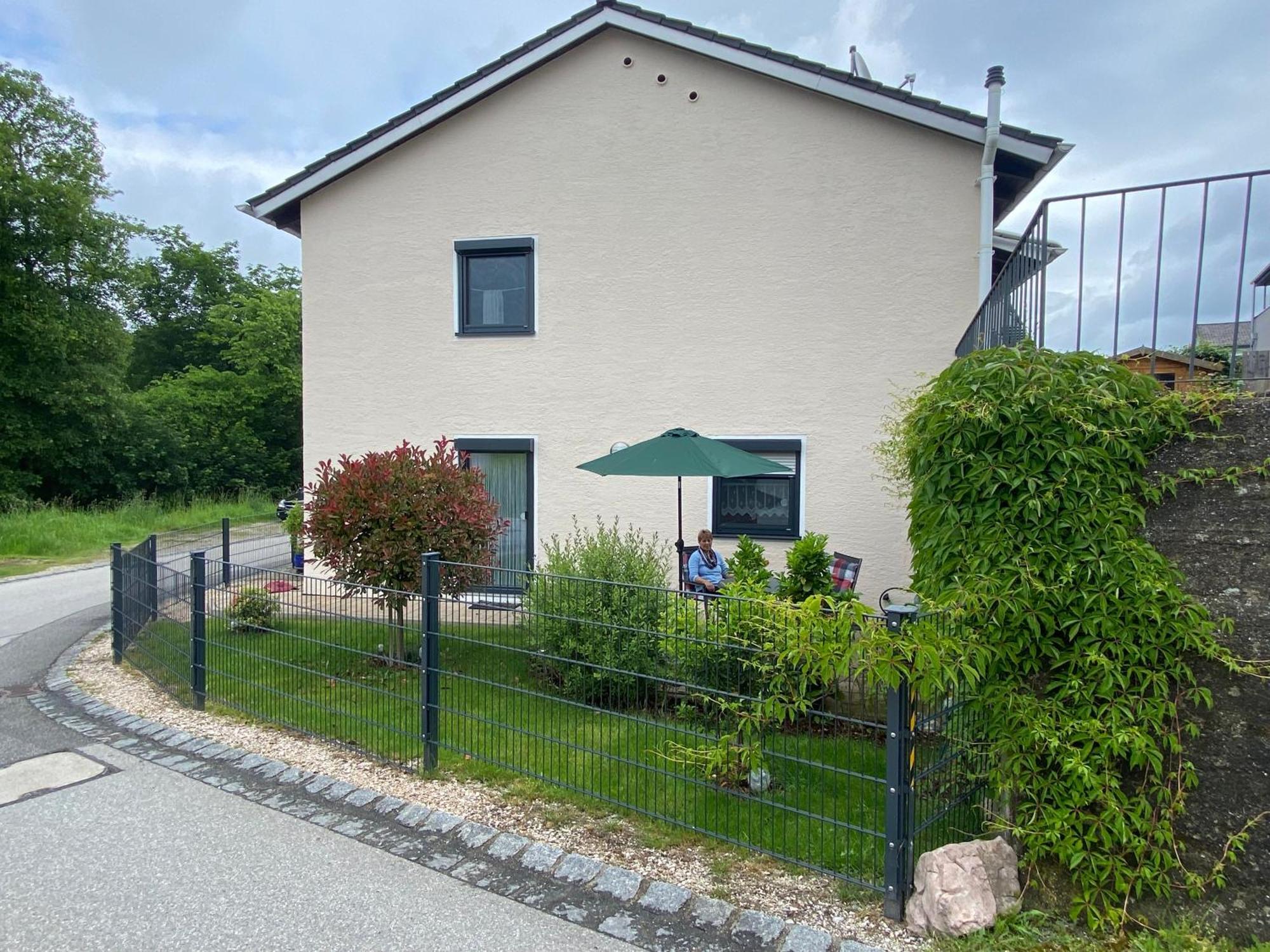 Ferienwohnung Mit Salzachblick Laufen Eksteriør bilde